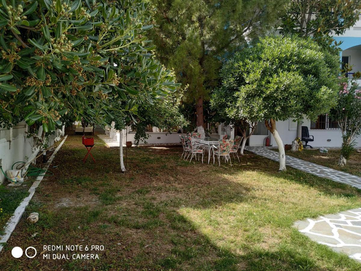 Muses Apartments Эретрия Экстерьер фото